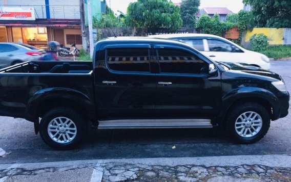 Sell Black Toyota Hilux in Caloocan-1