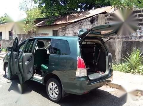 Selling Green Toyota Innova in Cainta-7