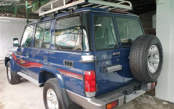 Sell Blue Toyota Land Cruiser in Quezon City-4
