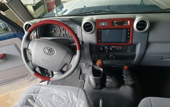 Sell Blue Toyota Land Cruiser in Quezon City-6