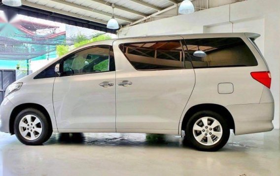 Selling White Toyota Alphard in Manila-2