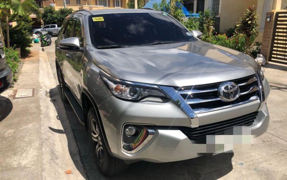 Selling Silver Toyota Fortuner in Manila