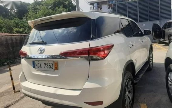 Sell White Toyota Fortuner in Antipolo-2