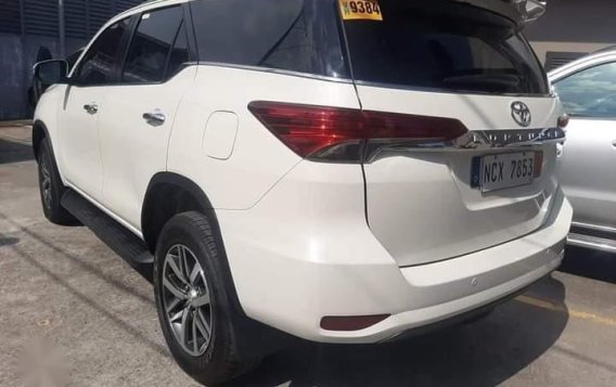 Sell White Toyota Fortuner in Antipolo-3