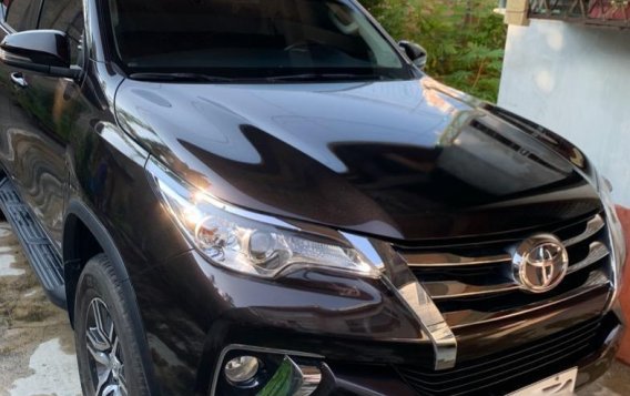 Sell Black Toyota Fortuner in Manila