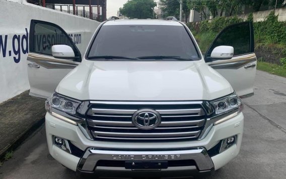 White Toyota Land Cruiser for sale in Quezon City-9