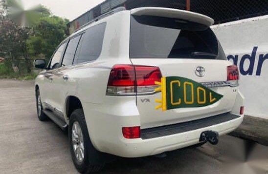 White Toyota Land Cruiser for sale in Quezon City-3