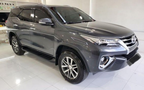 Selling Grey Toyota Fortuner 2016 in Manila