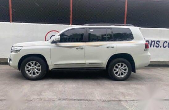 White Toyota Land Cruiser for sale in Quezon City-4