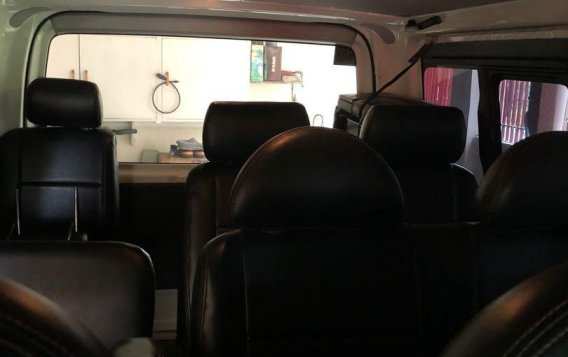 Sell White Toyota Hiace in Biñan-6