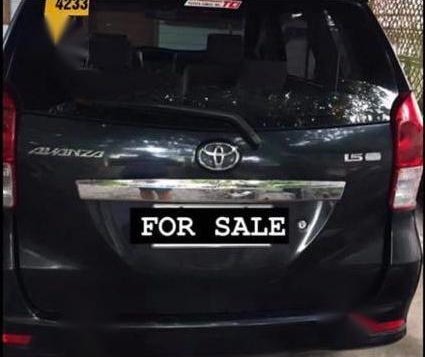 Selling Black Toyota Avanza 2015 in Manila-5