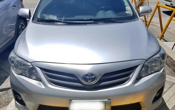 Selling Silver Toyota Corolla altis in Manila-2