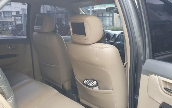 Grey Toyota Fortuner 2016 for sale in Quezon City-7