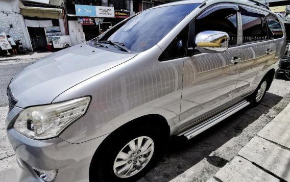 Selling White Toyota Innova for sale in Manila-1