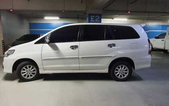 Selling White Toyota Innova in Antipolo-3