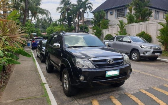 Black Toyota Fortuner for sale in Quezon City