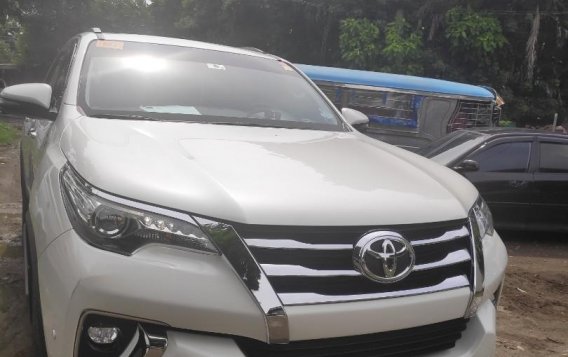 Selling Pearl White Toyota Fortuner for sale in Parañaque