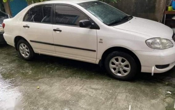 Selling White Toyota Corolla altis in Caloocan
