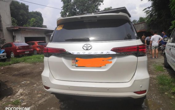 Selling Pearl White Toyota Fortuner for sale in Parañaque-1