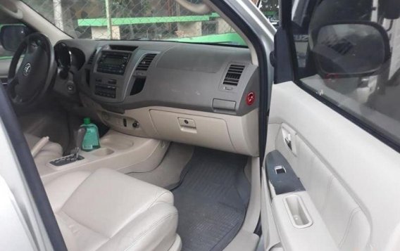 Sell Silver 2007 Toyota Fortuner in Manila-3
