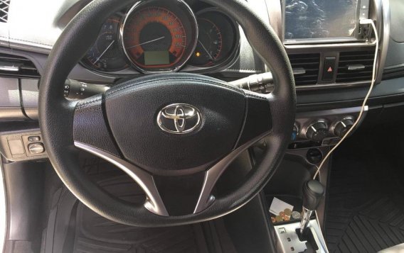 White Toyota Yaris for sale in Manila-3