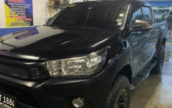 Black Toyota Hilux for sale in Manila