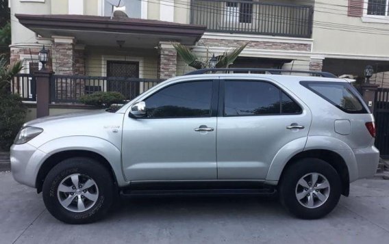 Sell Silver 2007 Toyota Fortuner in Manila-1