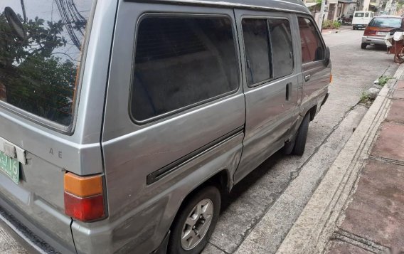 Selling Silver Toyota Lite Ace in Manila-3