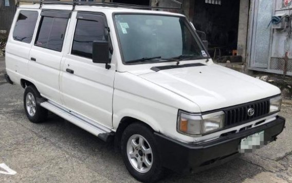 Selling White Toyota tamaraw in Manila-6