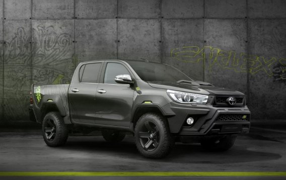 Black Toyota Hilux for sale in Taguig