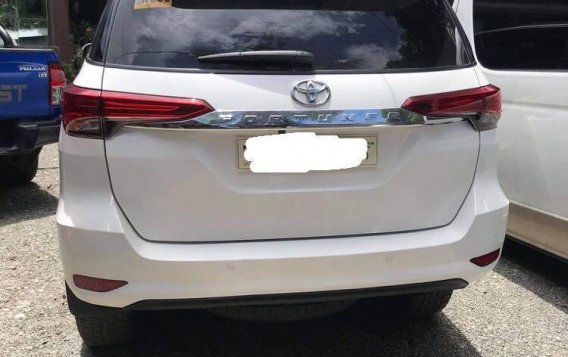 Sell 2020 White Toyota Fortuner 2.7 (A) in Manila-1