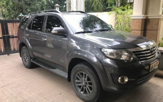 Sell Dark Grey 2015 Toyota Fortuner 2.7 (A) in Paranaque City