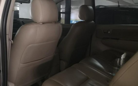Sell 2006 Brown Toyota Fortuner G Auto in Manila-4