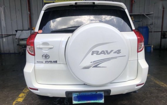 Sell Pearl White Toyota Rav4 in Manila