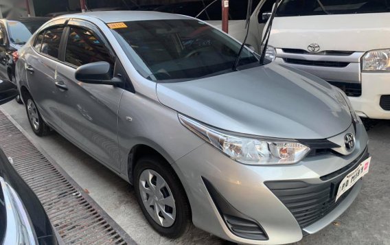 Selling Silver Toyota Vios 2019 in Manila-2