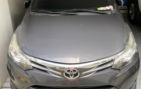 Selling Grey Toyota Corolla in Quezon City