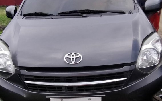 Selling Black Toyota Wigo in Antipolo