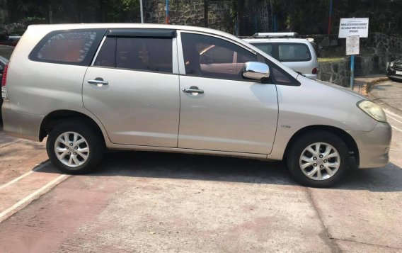 Silver Toyota Innova for sale in Marikina City-2
