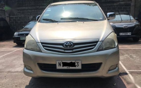 Silver Toyota Innova for sale in Marikina City-1