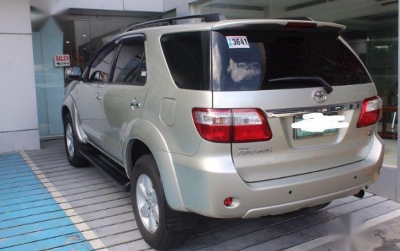 Silver Toyota Fortuner for sale in Parañaque City-1