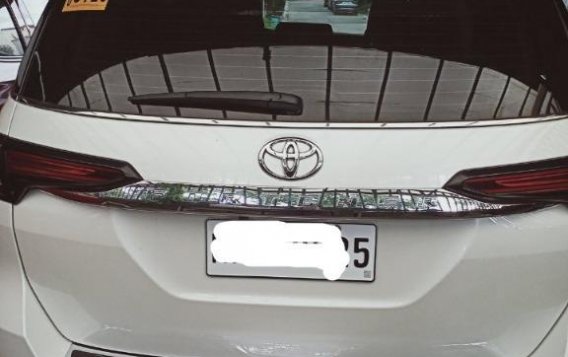 White Toyota Fortuner for sale in Manila-1