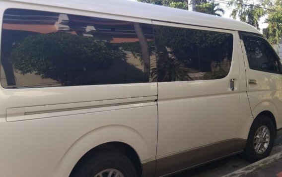 Sell Pearl White Toyota Hiace Super Grandia in Quezon-3