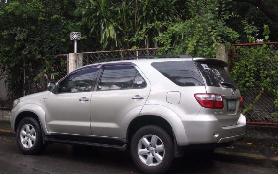 Silver Toyota Fortuner for sale in Parañaque City-2