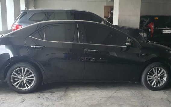 Black Toyota Corolla altis for sale in Manila-1