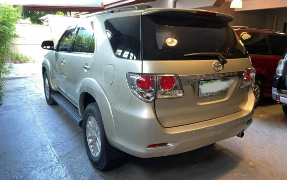 Grey Toyota Fortuner G 4x2 Auto 2013 for sale in Las Pinas-1