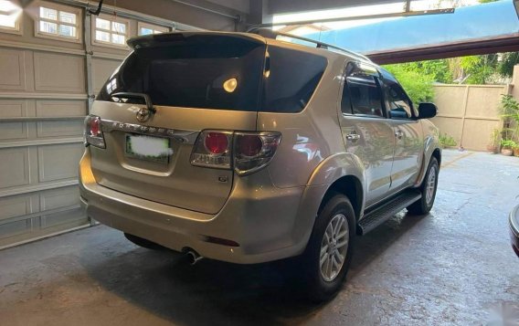 Grey Toyota Fortuner G 4x2 Auto 2013 for sale in Las Pinas