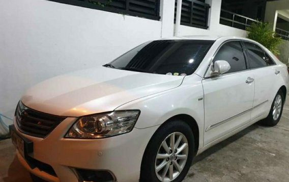 Pearl White Toyota Camry 2.4 G Auto 2010 for sale in San Lorenzo-4