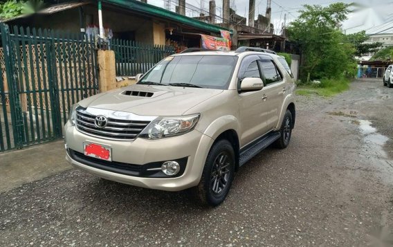 Selling Grey Toyota Fortuner 2.5 G 4x2 Auto 2015 in Cabanatuan-2