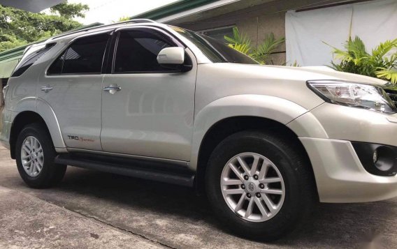 Sell Silver 2013 Toyota Fortuner 2.7 (A) in Manila-3
