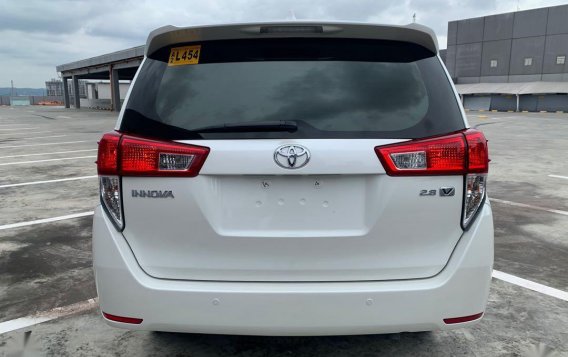 Selling Pearl White Toyota Innova 2018 in Pasig-5